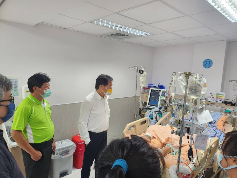 嘉義縣民和國中棒球隊車禍 8 人重傷 臺南市府緊急慰問並強化安全規範​
