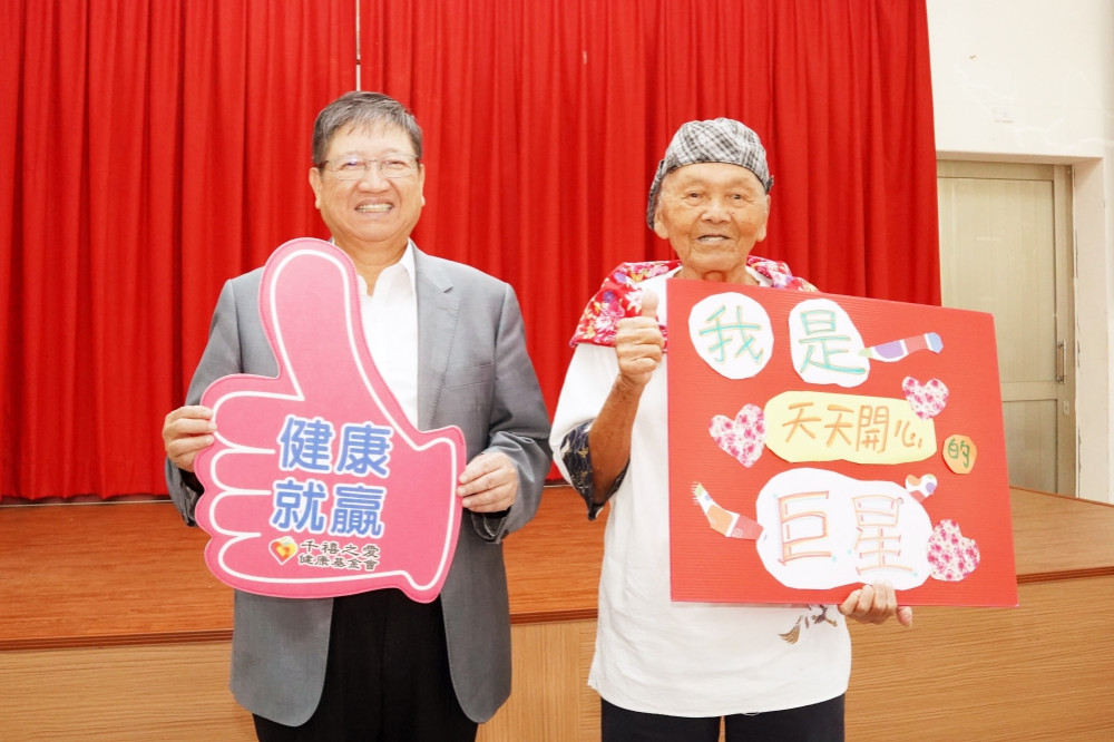 竹縣新豐鄉「天天開心隊」平均年齡逾70歲　一連拿下活躍老化競賽雙金