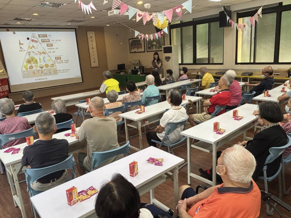 中彰榮家辦健康講座 關懷住民長輩遠離失智症