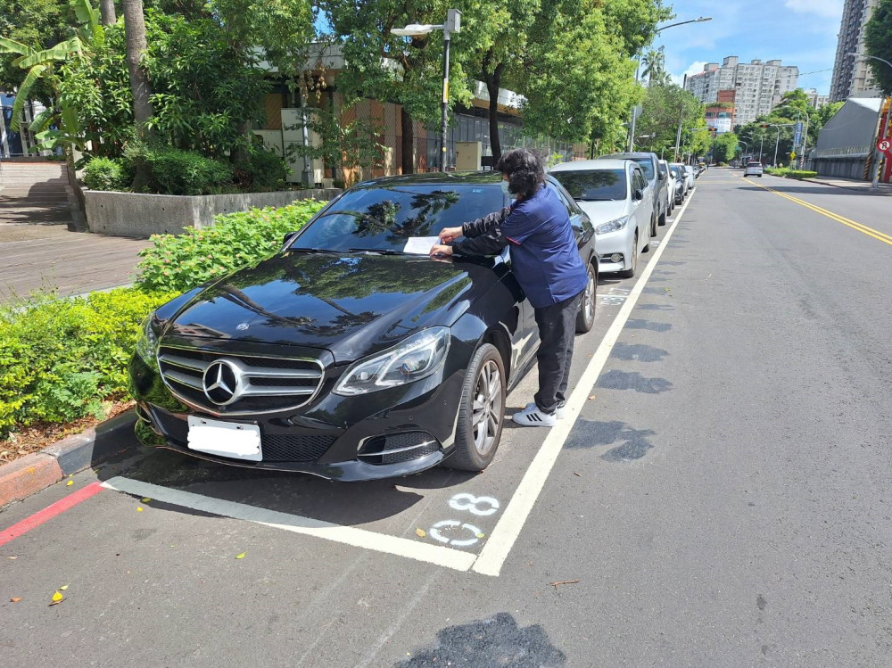 整頓道路空間及停車秩序「板橋公館街、林口過崙街」路邊停車格收費管理