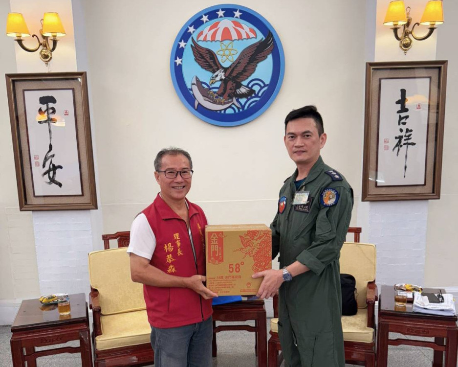屏東金同會拜會空軍六聯隊！楊恭淼：感謝長期對金門協助