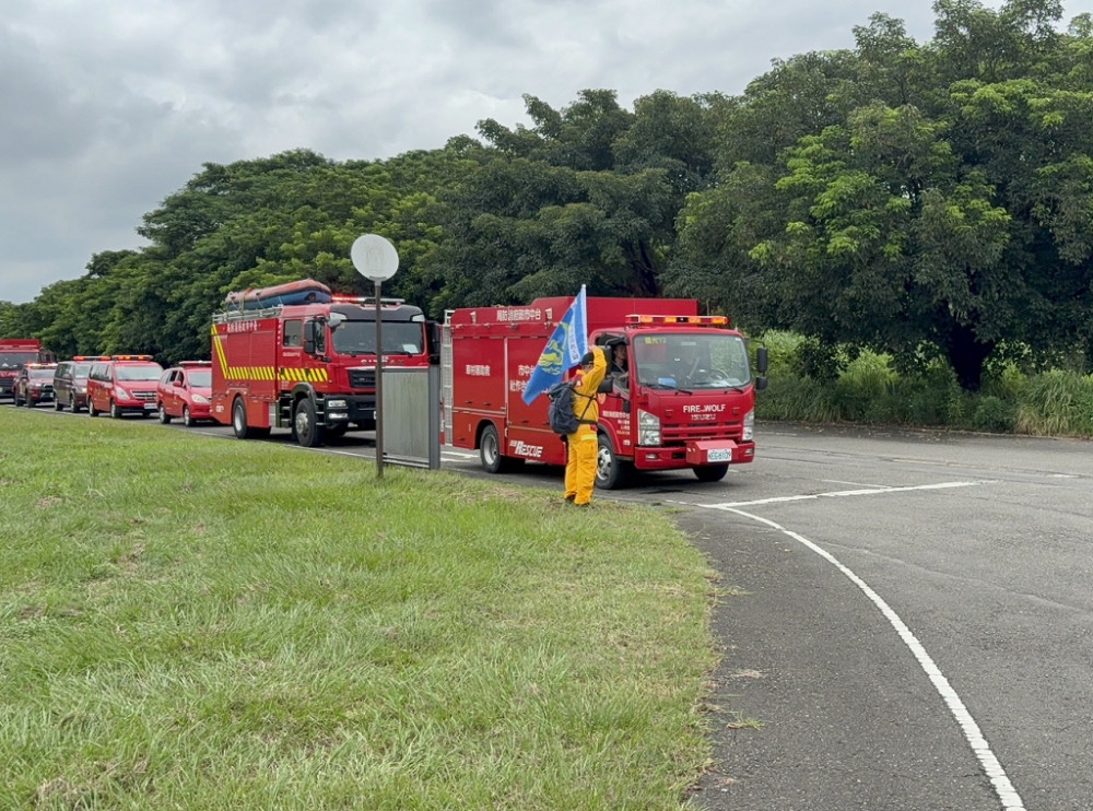 與花蓮同在！台中市政府火速派員馳援救災 盧秀燕：哪裡有需要、台中隊就在哪裡