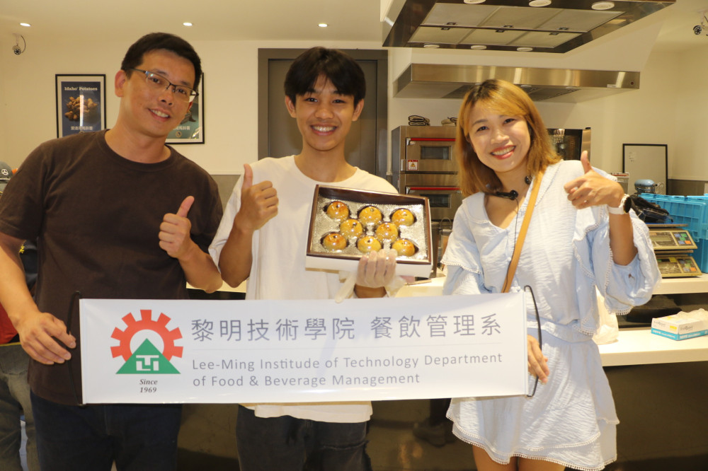 眾能協會攜手黎明技術學院 手作蛋黃酥贈送獨居長輩及弱勢生