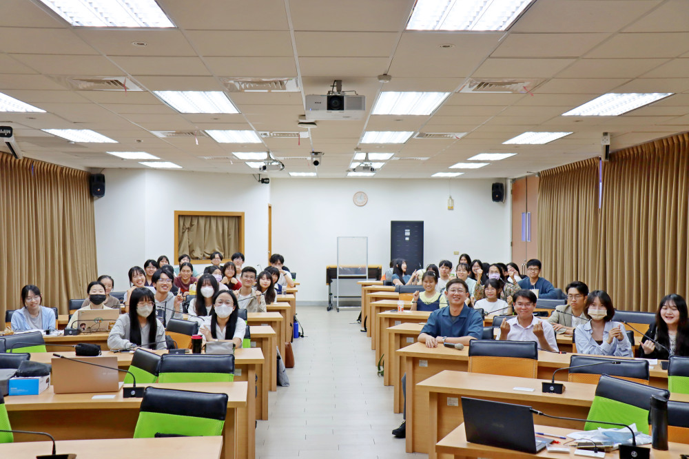 中山大學文學系推「好聊好料」Podcast 古代詩人變身現代網紅