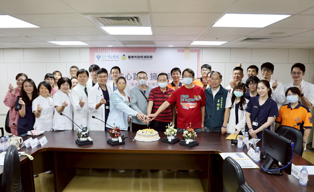 奇美醫與急救團隊及康復者溫馨重聚 市府肯定零時差救命鏈成效