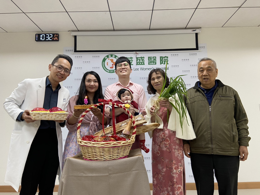 44歲熟女工程師順利求子到院表謝意 醫病溫馨齊享感恩節火雞大餐