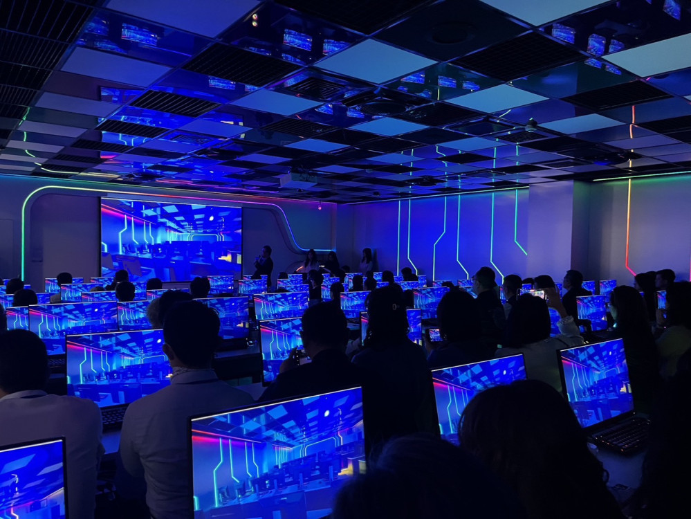  東海再寫AI教育新頁！投資破億、AI PC突破400台   11/26啟用全臺首間電競級AI教室   同步籌建AI科技暨教學大樓