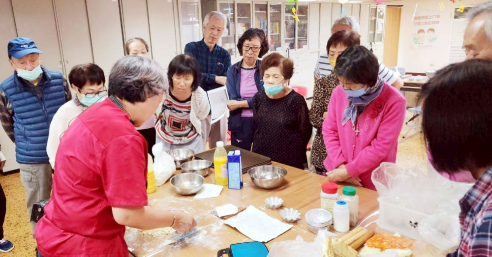 豐富住民長輩精神生活　八德榮家第5期烘焙教室攜手爺奶共享快樂食光
