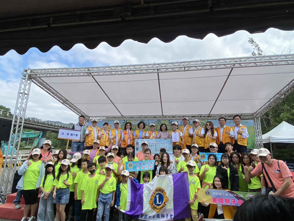獅子會300A-2區贊助遊動物園 陪伴新北小衛星兒少走進大自然