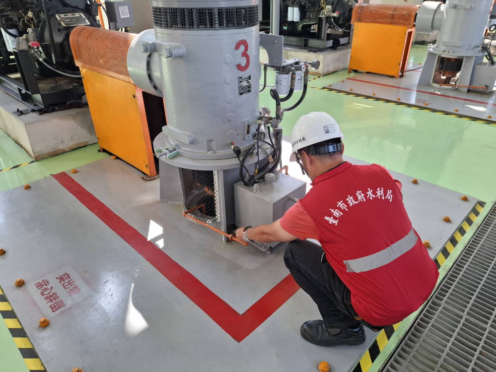 台南市長黃偉哲要求水利局全面啟動防汛整備