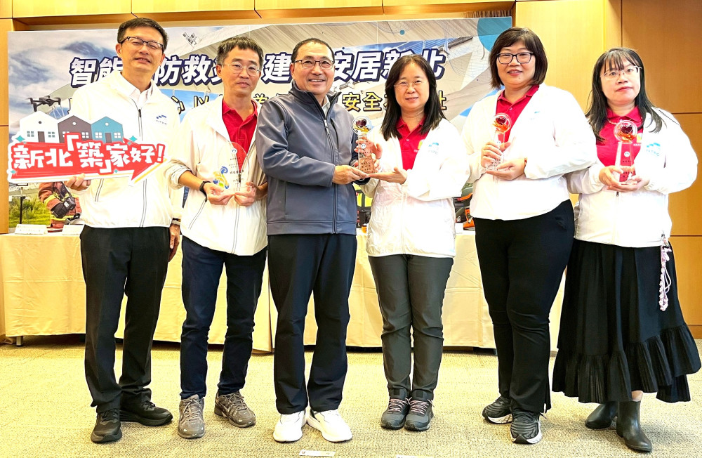 新北家庭教育深耕20年 勇奪教育部全國最高榮譽！