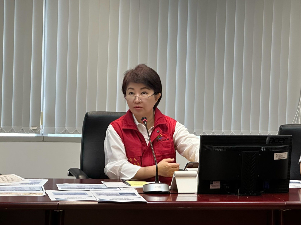 中市府超前部署！盧秀燕召開跨局處會議  聯防鳳凰颱風、穩定豬肉供應與食安