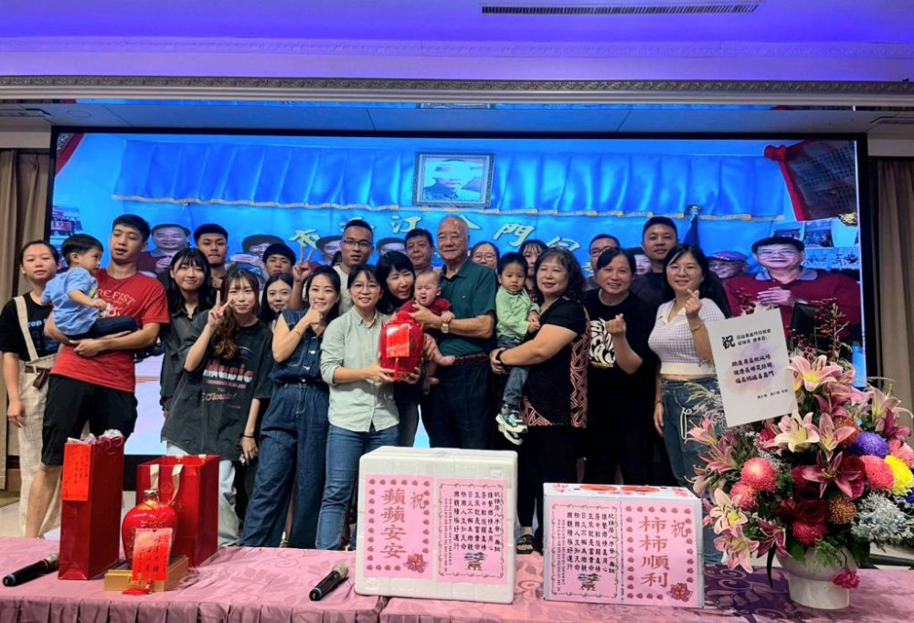 旅台金門耆老典範！慶八序晉ㄧ壽誕 楊維居無怨無悔爲鄉會勇往直前