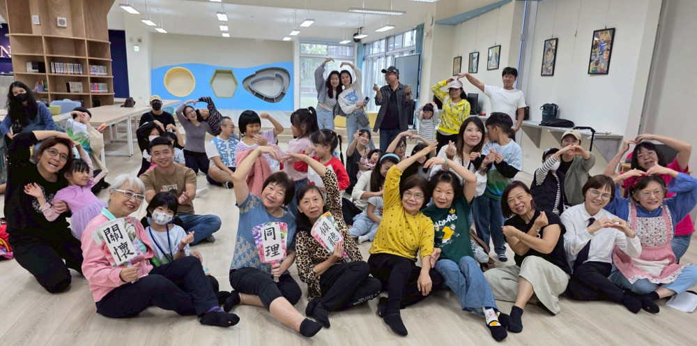 戲劇入校翻轉家庭溝通！ 淡水志工用「魔法餅乾」演出親子間的愛與理解
