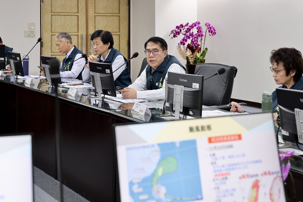 鳳凰颱風逼近台灣 台南市全面啟動防颱整備