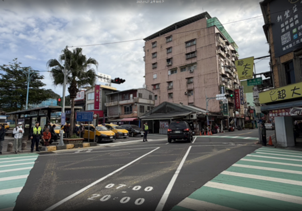 瑞芳首處!火車站前對角行穿線及行人專用時相   行車更順、 過馬路更安全