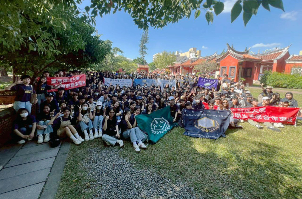 孔廟祈福、安平尋古！嘉南藥大帶國際生品台南 感受人文魅力