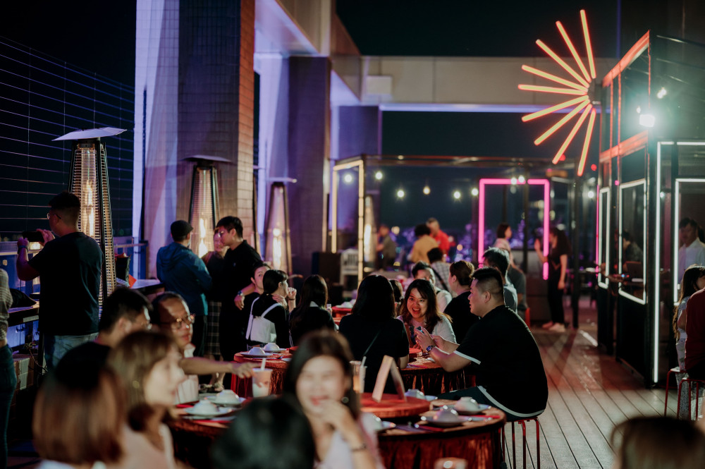 台中Moxy聯名台味辦桌品牌「錠南美食」  操辦頂樓辦桌派對