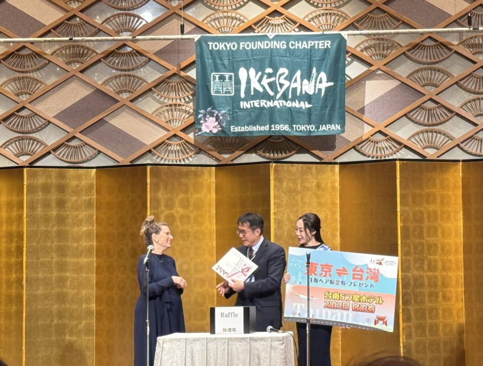 台南唯一受邀參加東京國際花道博覽 蘭花火鶴登皇室午宴展國際魅力