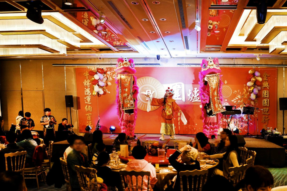 熱鬧迎金馬！台中金典酒店除夕圍爐宴火熱預訂　 百桌圍爐氣氛沸騰　五星外帶年菜成搶手貨