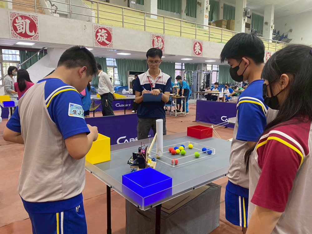  臺南科技教育創意實作競賽近200名學生參與