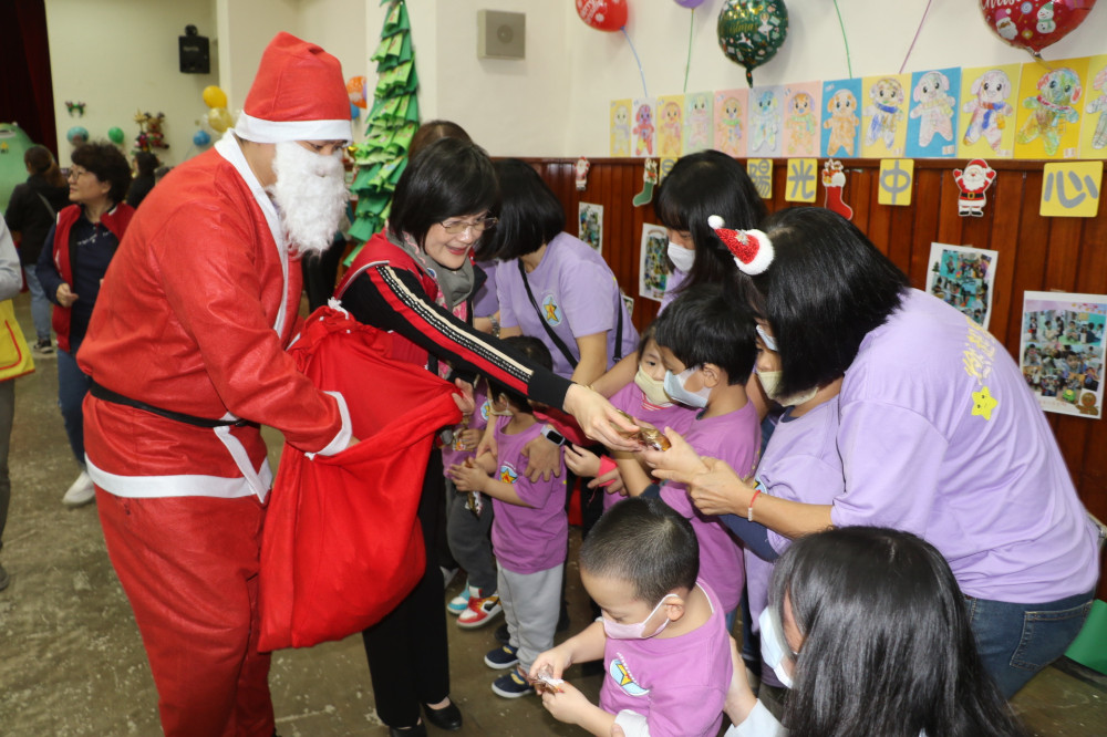 新北自閉症潛能中心「聖誕星宴趴」陪伴星兒迎聖誕　打造冬日暖心年末好時光