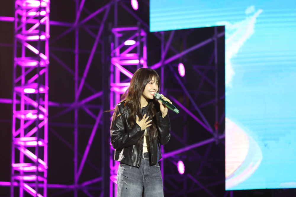 127萬人次線上狂刷！2026台南好young耶誕演唱會暖心瞬間融化網友