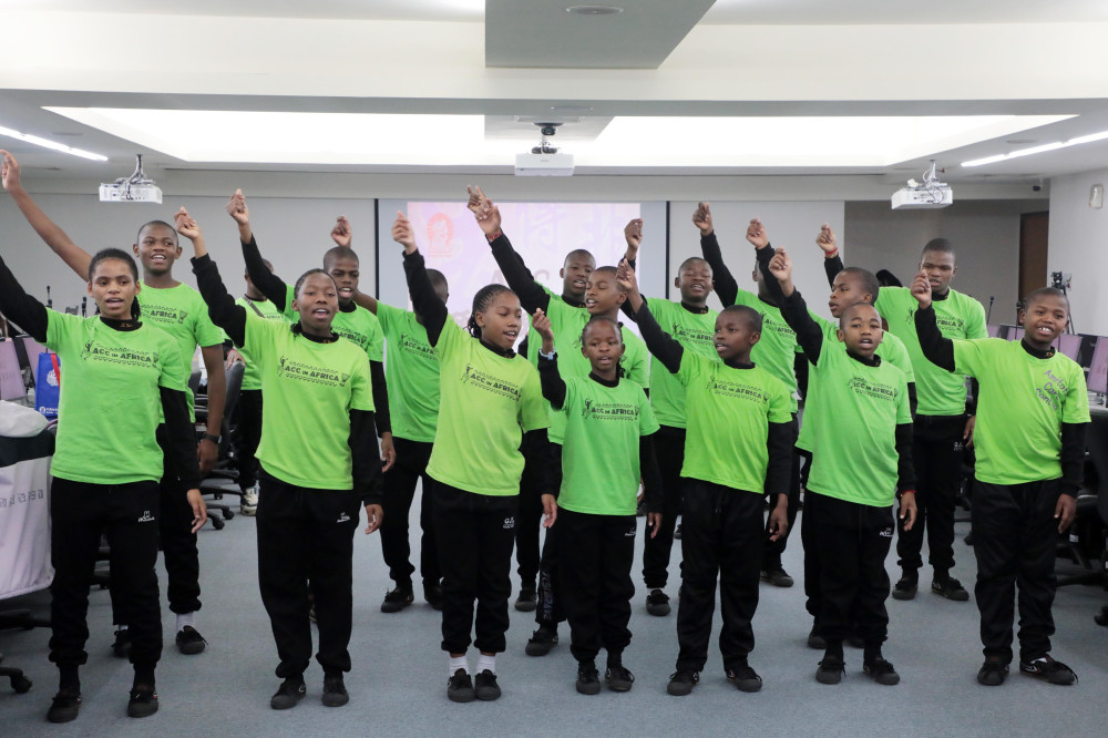 非洲賴索托院童拜會市長歌聲傳遞感恩