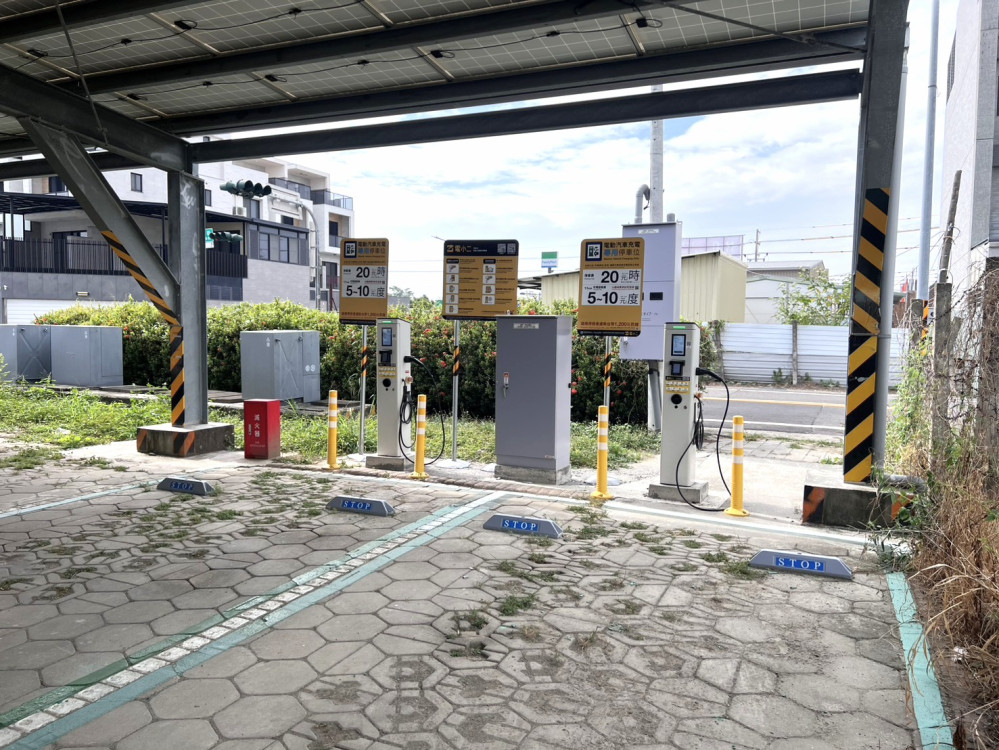 台南第五批電動車充電站31日啟用 涵蓋12行政區新增43席充電格位