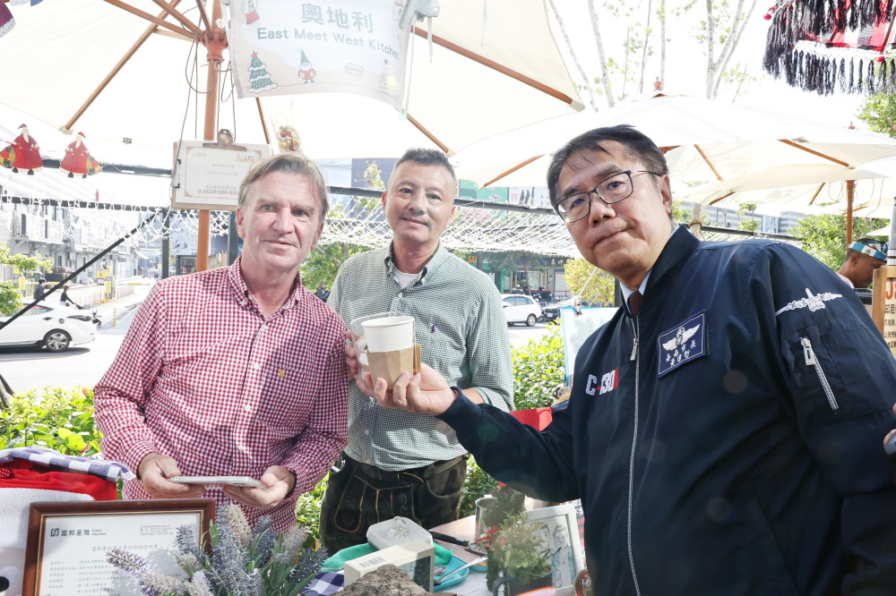 台南新住民生日賀卡引熱議 9 國語言傳遞城市溫度