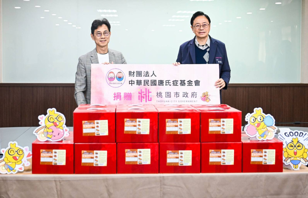 唐氏症基金會捐贈702份年菜　張善政感謝13年持續善行送暖弱勢家戶