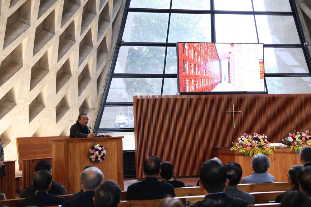 建築大師姚仁喜榮膺東海大學名譽博士學位    感性回憶母校時光是一生最深幸運