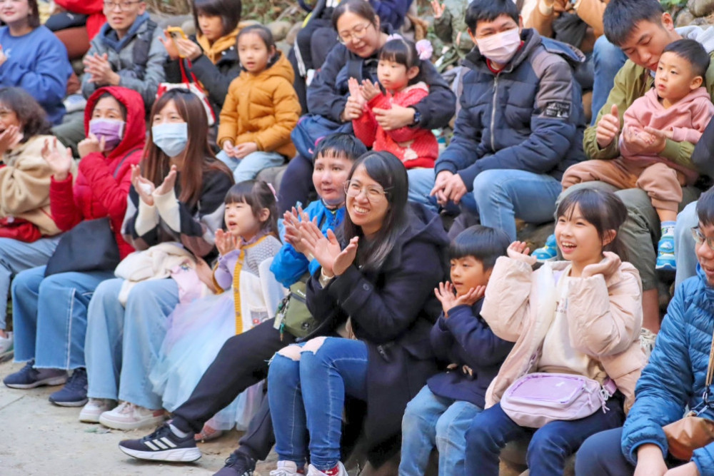 竹市護城河新春選物市集吸引近萬人潮　透過市集強化城市生活場域使用