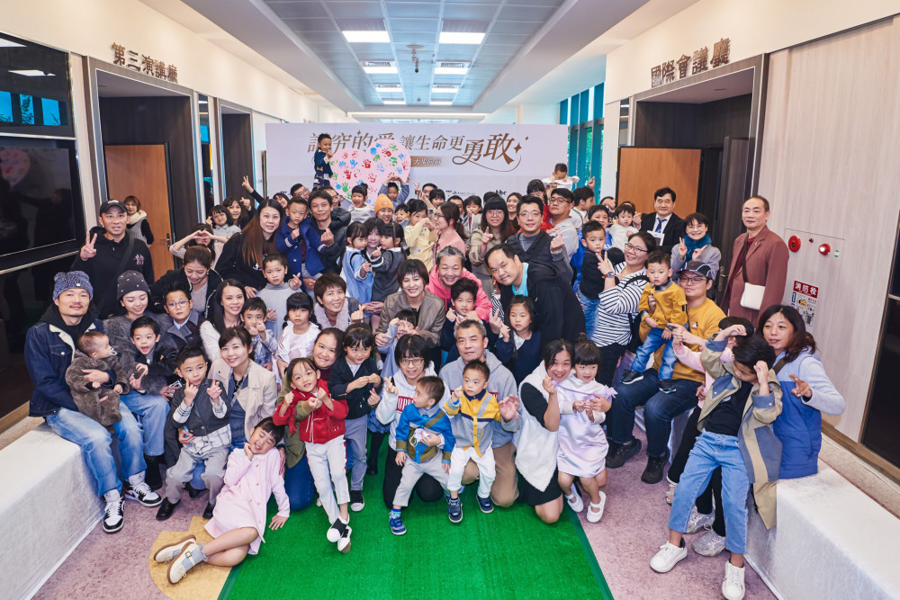 中山附醫早產兒回娘家  38位「小腳丫勇士」首創品牌童裝時裝秀