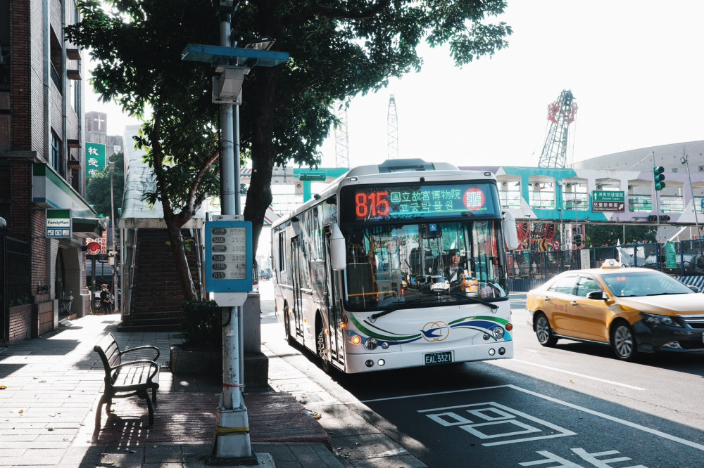新北加速電動公車布局　邁向低碳運輸新里程碑