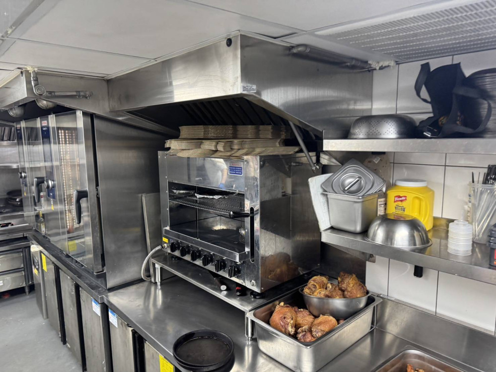 桃園餐飲油煙防制新制116年上路  「裝得有效、用得正確、定期保養」納入強制規範