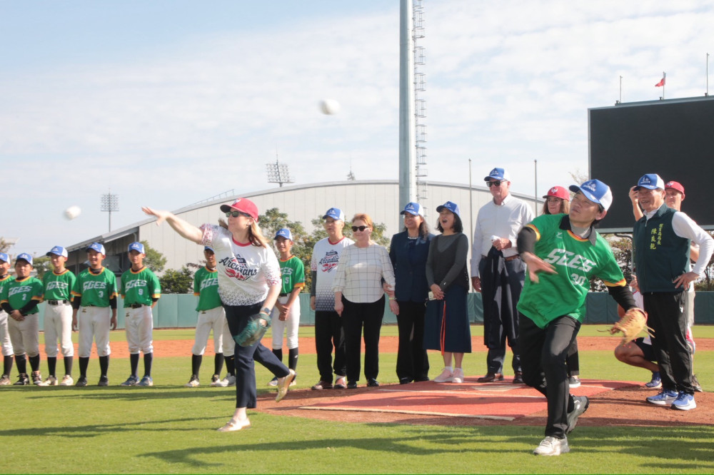 台南×鳳凰城少棒友誼賽開打 以球會友深化雙城情誼