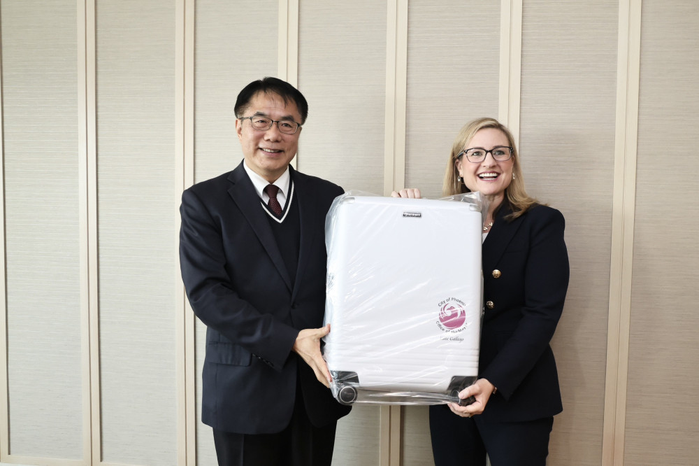 鳳凰城長蓋蕾歌抵台南共同推動高科技與運動交流