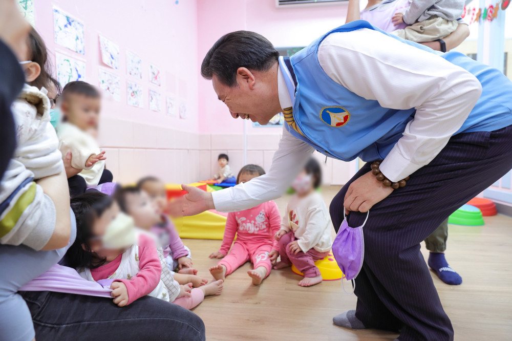 生育托嬰再升級！金門加碼3萬生育補助×公托量能擴增 