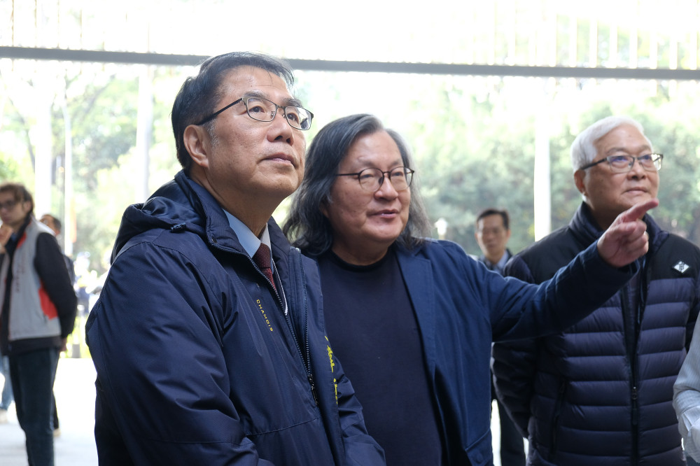 臺南市長黃偉哲實勘「宜居小東」社宅 3150件申請見市民高度肯定