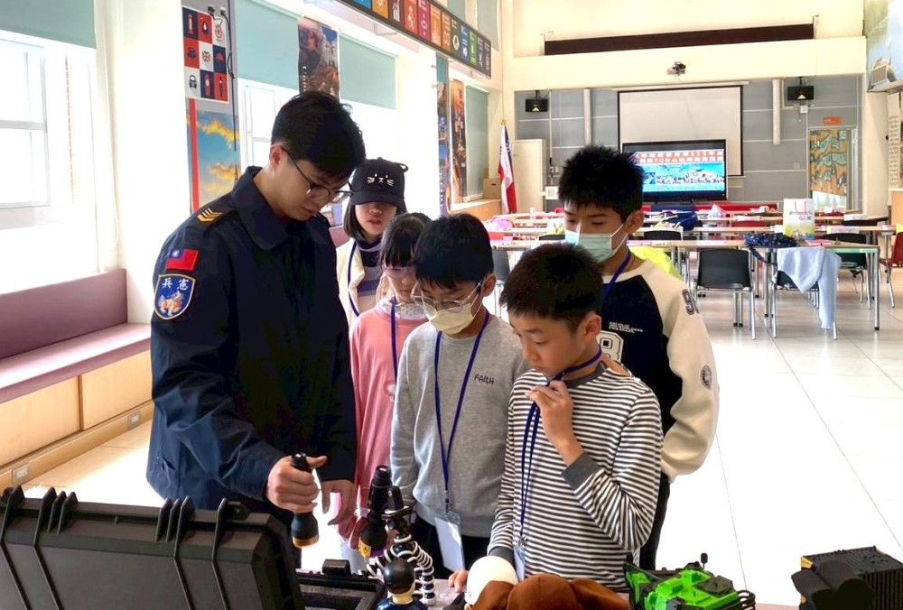 寒假學習動起來！新北「創新國防 FUN 心玩寒假育樂營」玩出行動力