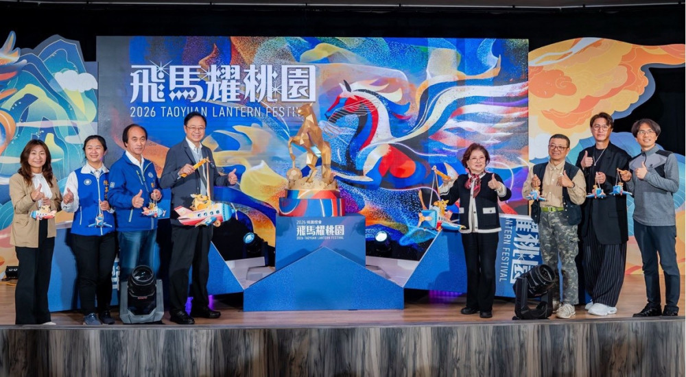 18公尺飛馬展翼搭配「馬上發」提燈　張善政邀市民賞燈會耀桃園