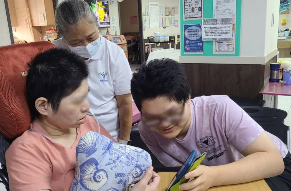 新北年節展溫暖　七星社福中心協助弱勢家庭線上團圓