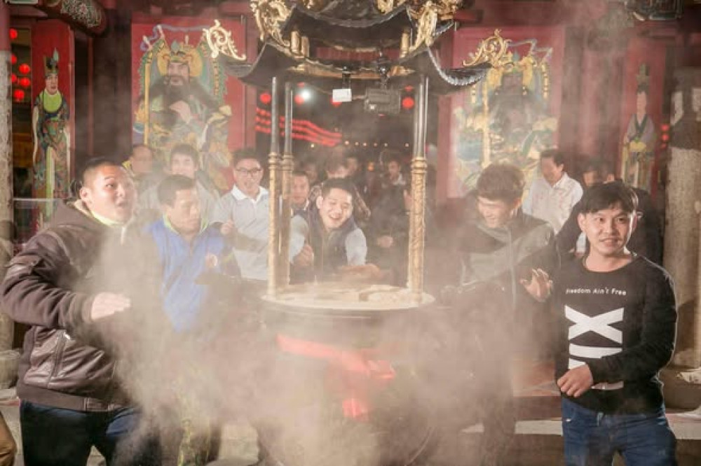 旗山天后宮除夕搶頭香  8888元大紅包加媽祖錢母迎馬年好運