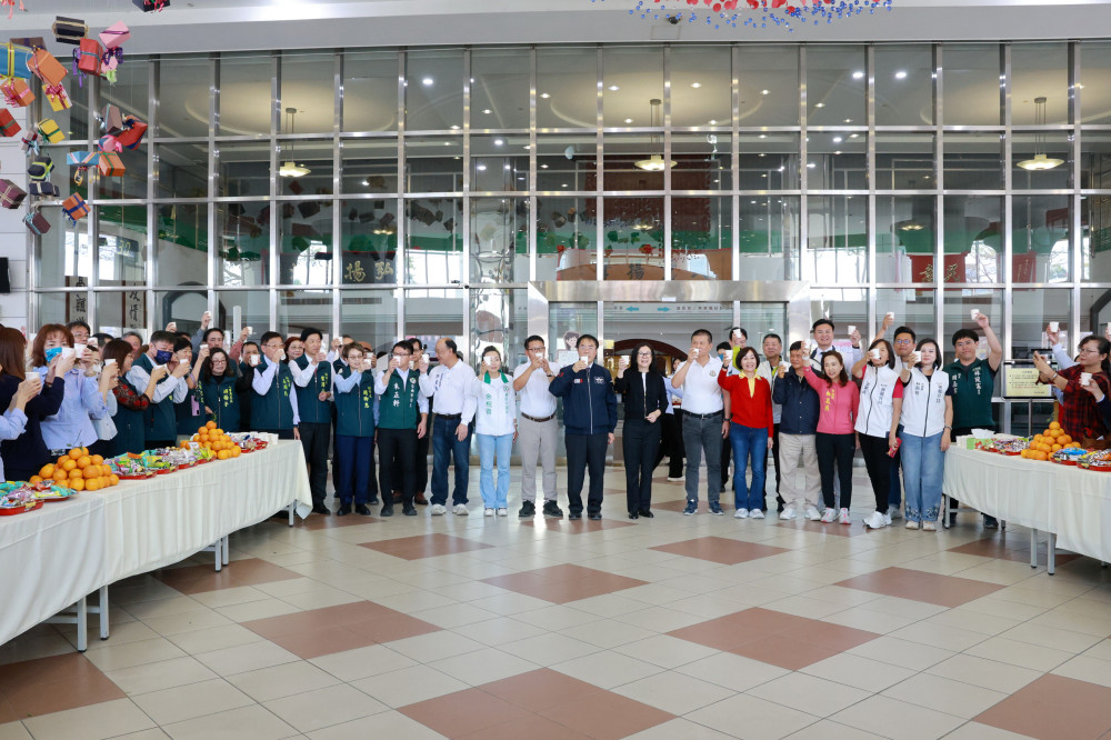 南市議會新春團拜 馬到成功迎新歲