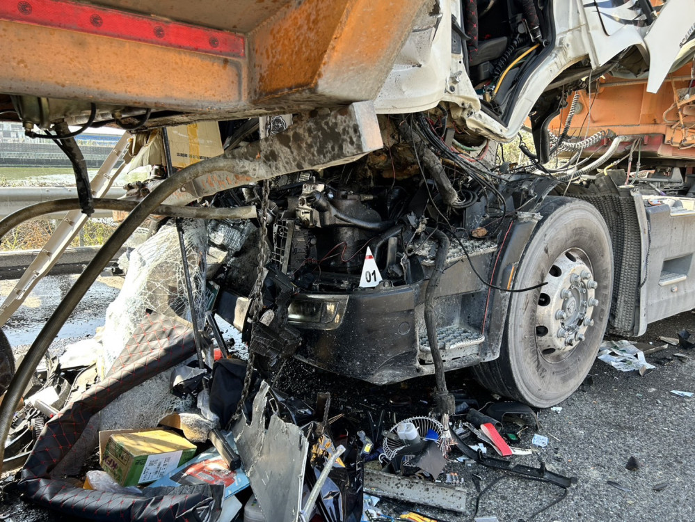 國道10號里港段連環追撞釀死亡悲劇