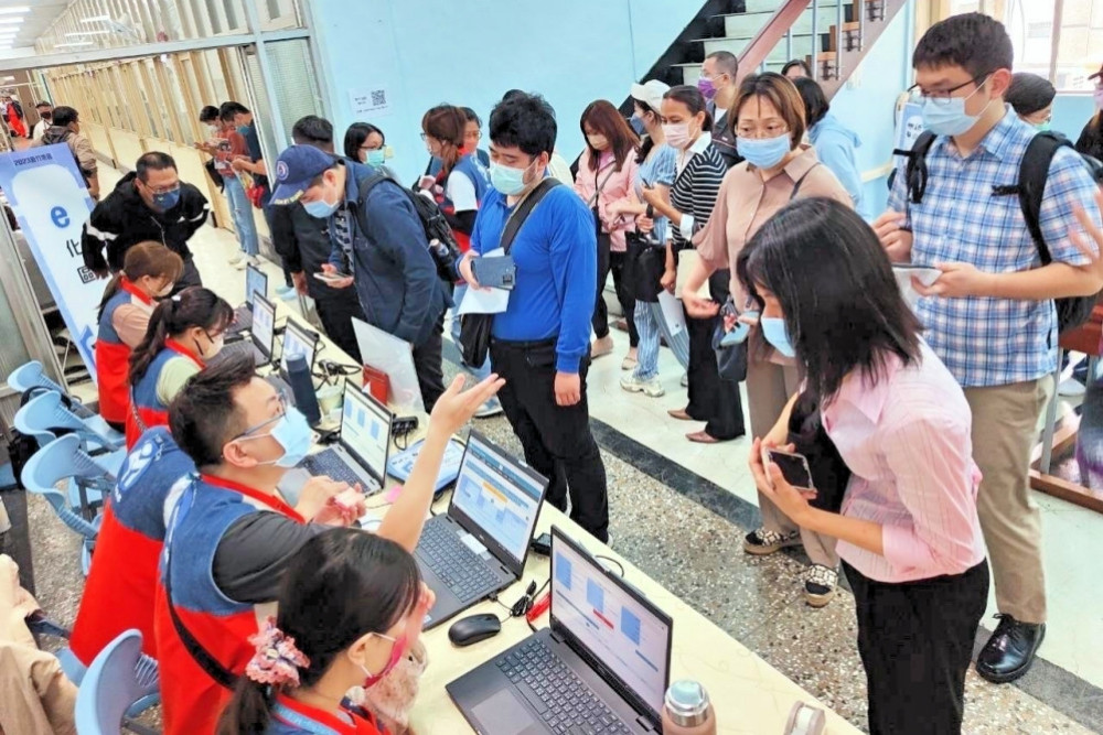 新竹就業中心攜手31企業2/5徵才　釋出2340多職缺加送限量開運御守