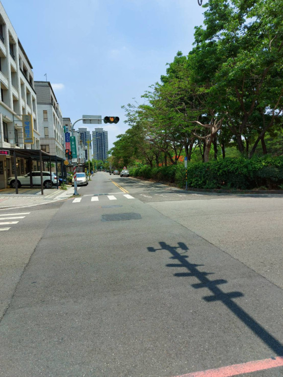 建設牛步！大橋國中周邊無人行道 民眾呼籲市府急民所急