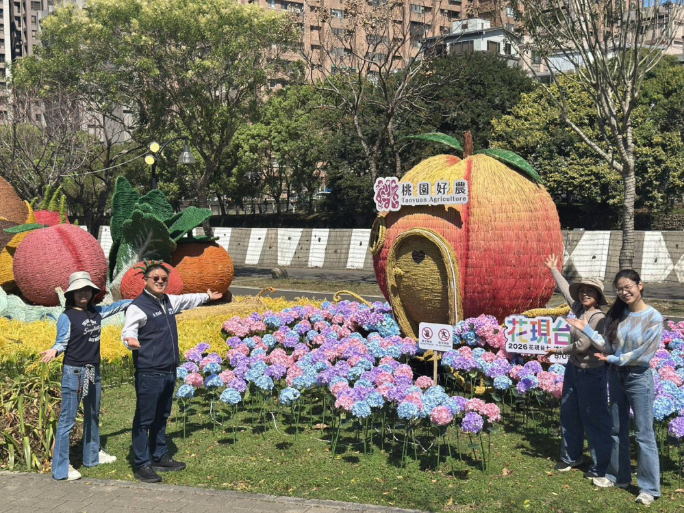 2026桃園燈會「馬力食足」農業主題燈區25日迎賓 3大主軸彷如童話世界 