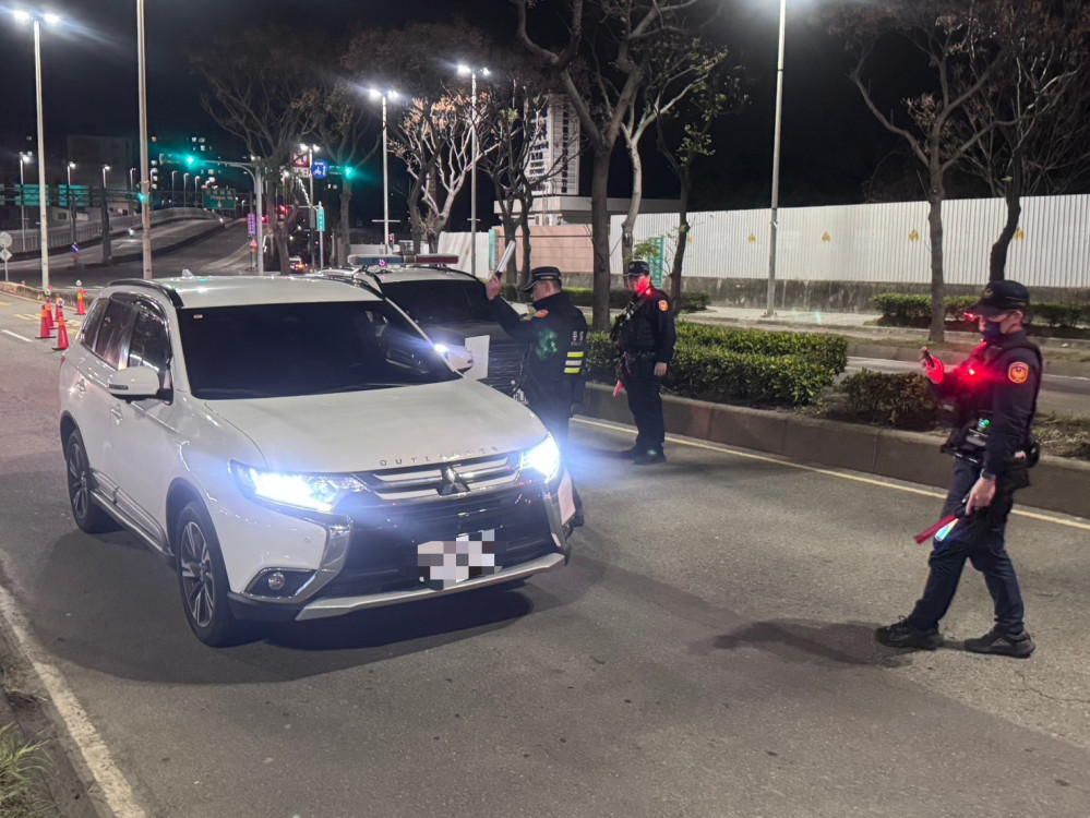 115年重要節日維安工作起跑　竹市警二分局首日以優勢警力展顯執法決心